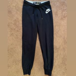 Nike Joggers